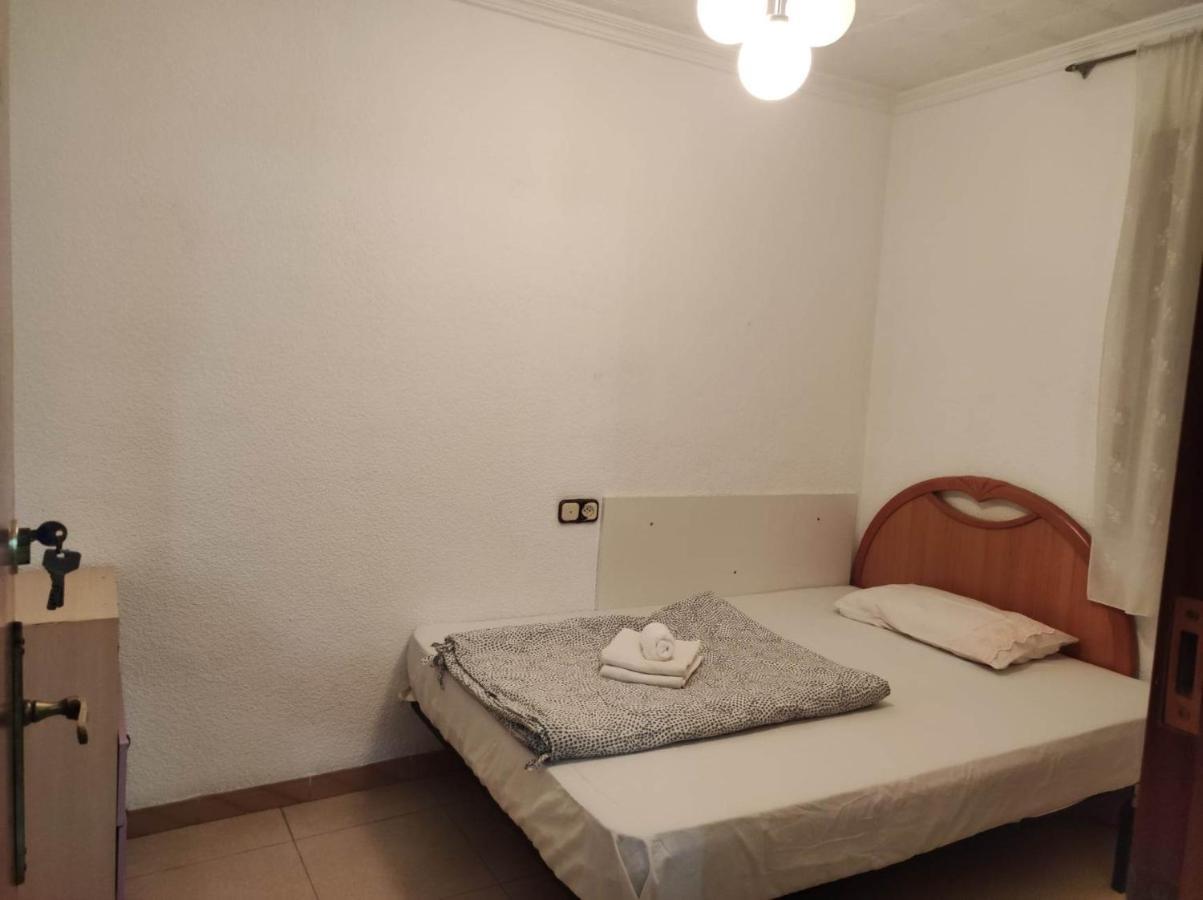 30-3- Бюджетная Комната В Квартире Для 2 Человека, Alicante Apartment ภายนอก รูปภาพ